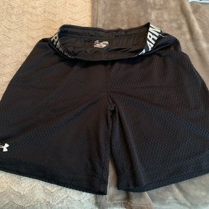 Under Armour loose b-ball shorts